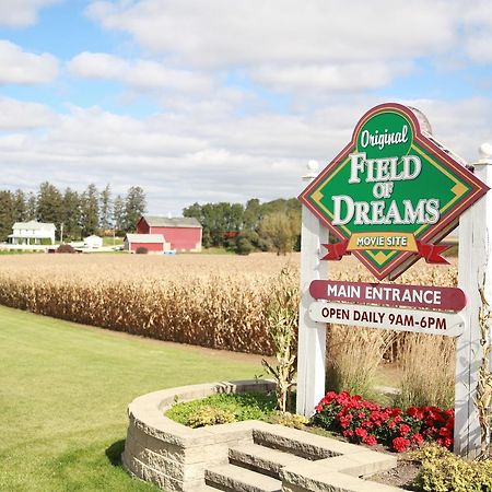 Field Of Dreams House Apartamento Dyersville Exterior foto