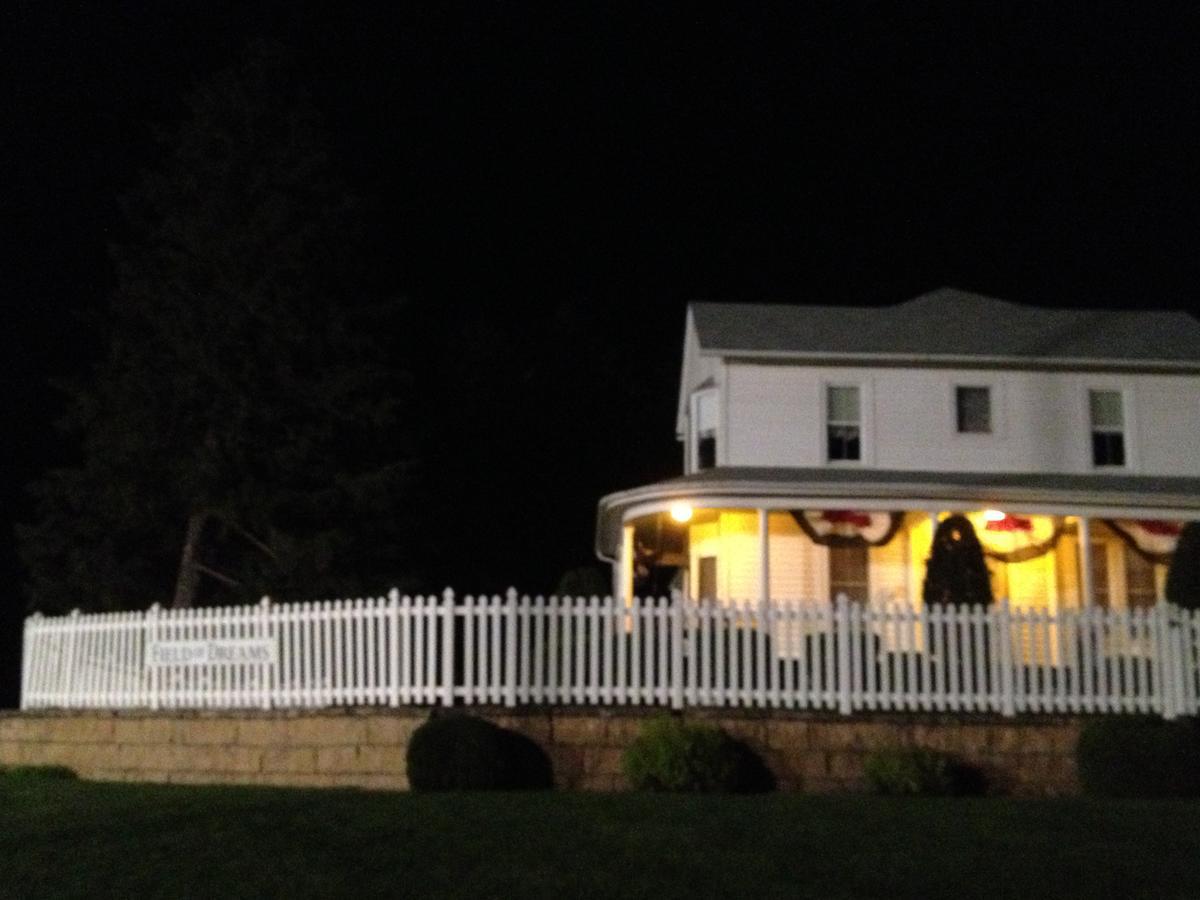 Field Of Dreams House Apartamento Dyersville Exterior foto